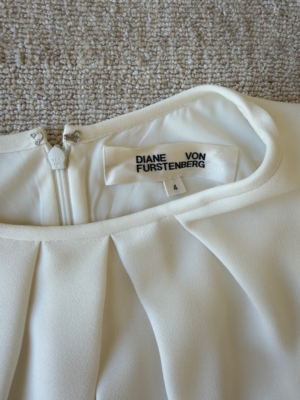 DVF Dress 4 - Picture 2 of 3